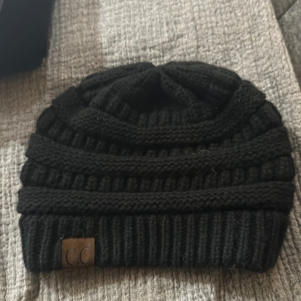 New black CC beanie
